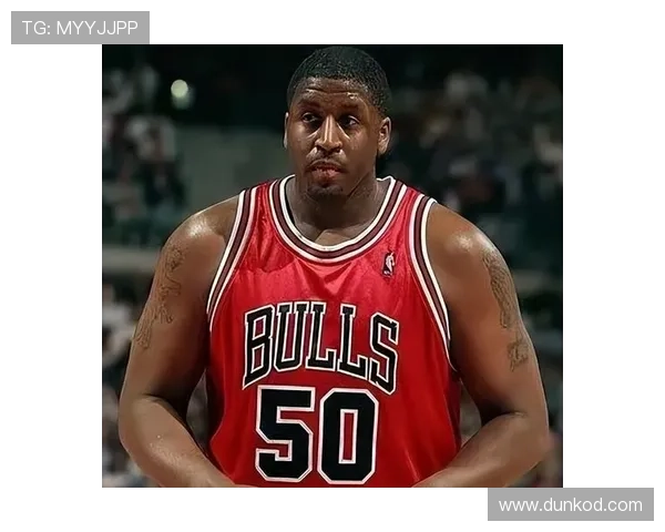 查尔斯·巴克利篮下强攻提升效率 明显优于同期内线球员