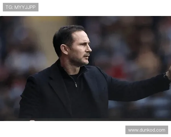 巴拉克与兰帕德在攻防转换中出现战术角色分化