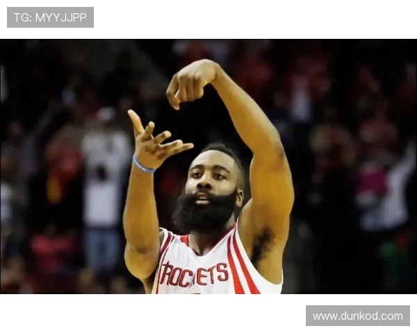 哈登无球跑位显著提升三分效率，对比旧赛季三分命中率增长明显