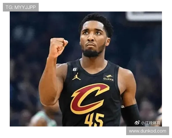 米切尔单打增多挡拆牵制内线提升效率